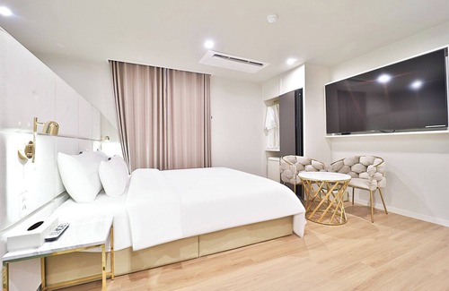 Saha Hotel | HADAN DENBASTA HOTEL