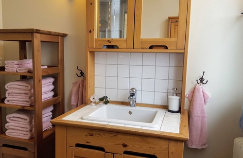 Orebro Cama Y Desayuno | Hagbackens Gård Bed & Breakfast