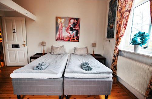 Orebro Cama Y Desayuno | HagbackensGård Bed&Breakfast