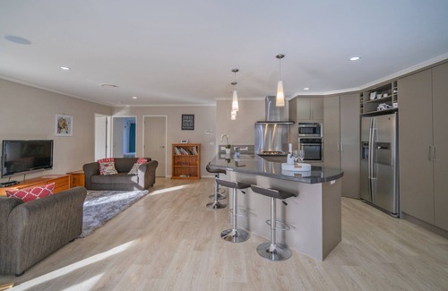 Hahei Casa | Hahei Haven - Hahei Holiday Home