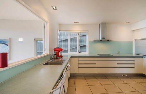Hahei Casa | Hahei Oceanfront - Hahei Holiday Home