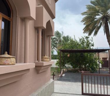 Nizwa Casa | Hai Al Nakheel حي النخيل