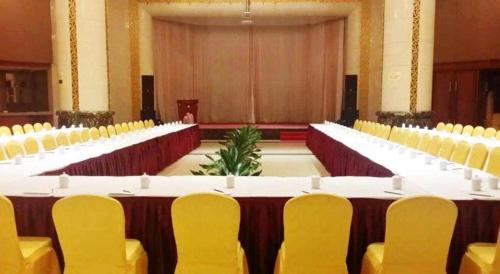 Long Hua Hotel | Haikou Conifer Garden Hotel