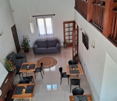 Ambohibao Cama Y Desayuno | Haintso Floralise - Chambres et tables d'hôtes - Réstaurant