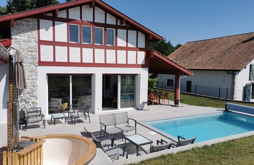 Saint-Pierre-d'Irube Casa | Haitzaldea
