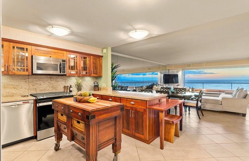 Diamond Head - Kapahulu - St. Louis Condominio | Hale Kaimana by Gather: Lux Gold Coast Condo w/ Ocean Views & Beach Access