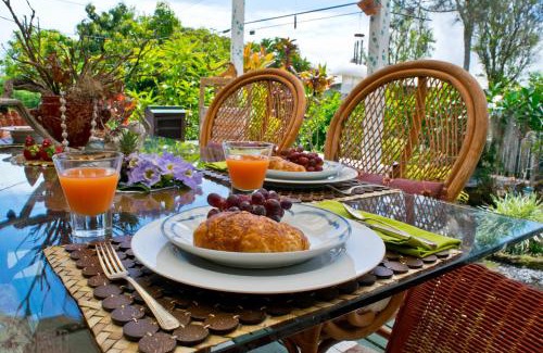Hilo Casa | Hale Kawehi BnB Guesthouse