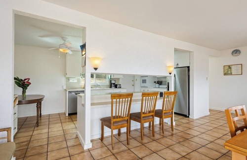 Portlock Casa | Hale Ohana, privado, casa con vista al mar w / piscina