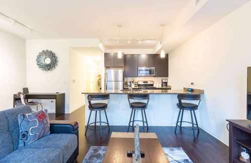 Evanston Condominio | A 800 metros de todo en el corazón de Evanston, Illinois.