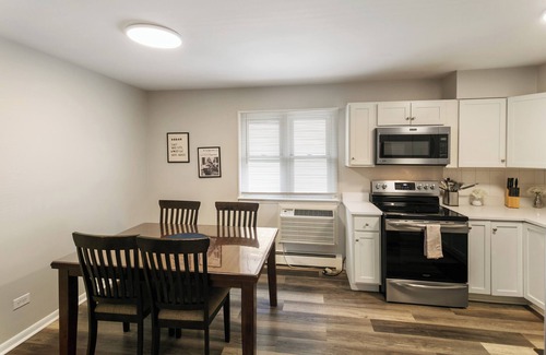 Libertyville Apartamento | Half Mile to Downtown