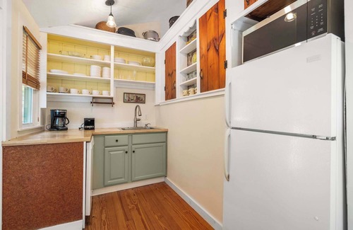 North Eastham Casa | Half Mile to Private Association Beach!