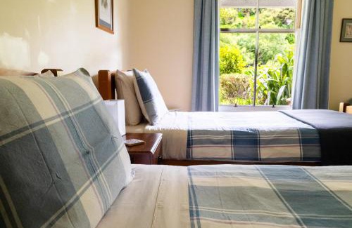 Duvauchelle Casa | Halfmoon Cottage