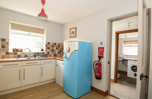Louth Casa | HALL FARM COTTAGE, pet friendly, country holiday cottage in Louth