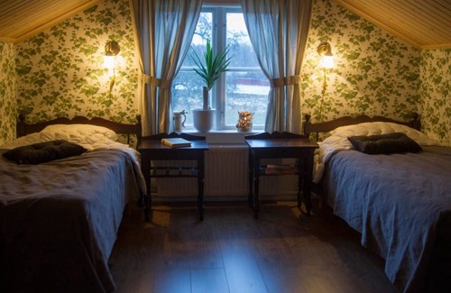 Skara Cama Y Desayuno | Hallebergs Bed & Breakfast