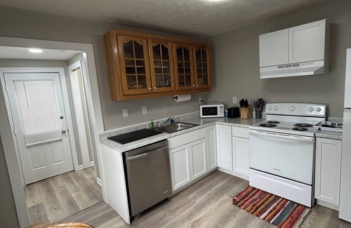 Georgetown Casa | Hallelujah Acres Side 1