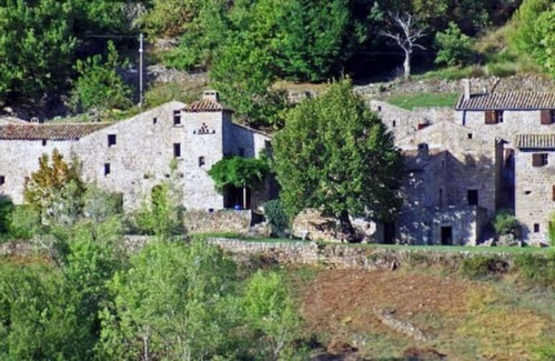 Saint-Etienne-de-Serre Casa | Hameau de Gîte Avec Piscine Naturelle "léo"