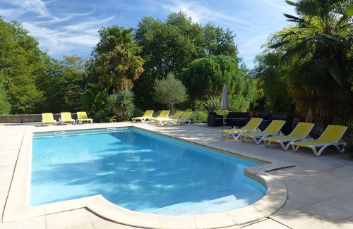 Saint-Front-sur-Lemance Cabaña | Hameau du Peyrié - Casas de carácter (27 personas), piscina climatizada, tenis, sauna