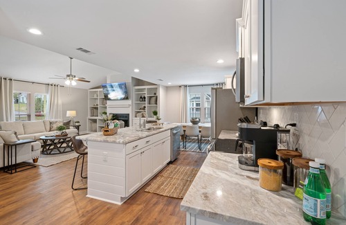 Saint Elmo Casa | Hamilton Hideaway- Pool, Creek View w/ Scenic Deck