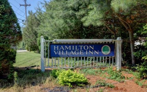 North Kingstown Hotel | Hamilton Village Inn