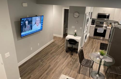 Saskatoon Casa | Hamm Suite