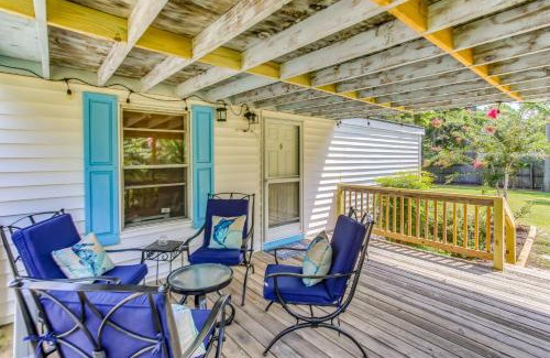 Hampstead Casa | Hampstead Getaway - 5 Miles to Beaches!