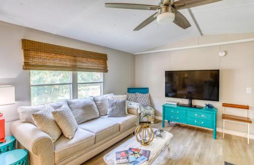 Hampstead Casa | Hampstead Getaway - 5 Miles to Beaches!