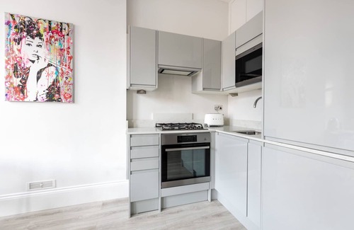 Hampstead Condominio | Hampstead High Flyer- By Out of Office Lifestyle