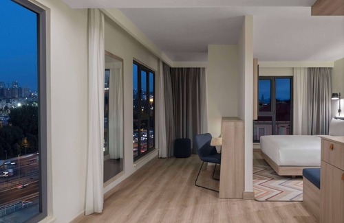 Merter Hotel | Hampton By Hilton Istanbul Merter