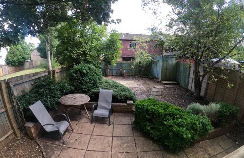 Northampton Casa | Hampton House Pitstop Northampton
