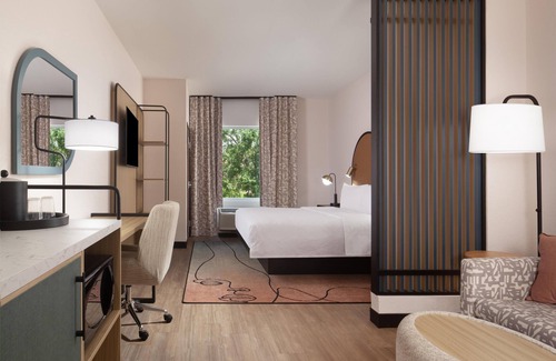 Tampa Hotel | Hampton Inn by Hilton Tampa Fairgrounds Casino
