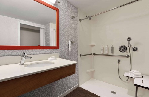 Charlottesville Hotel | Hampton Inn Charlottesville