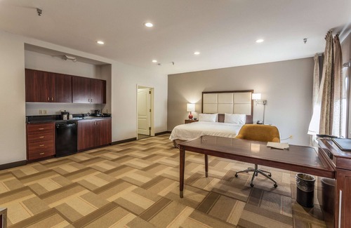 Southeast Colorado Springs Hotel | Hampton Inn Colorado Springs-Airport