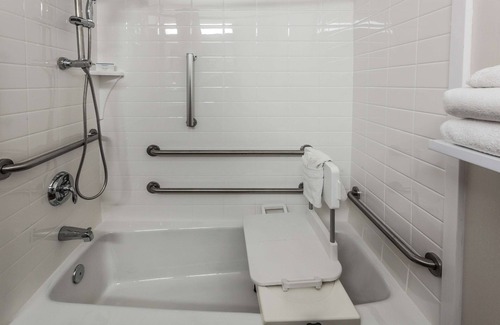Southeast Colorado Springs Hotel | Hampton Inn Colorado Springs-Airport