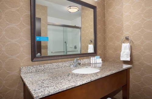 Peck Hotel | Hampton Inn & Suites I-35/Mulvane