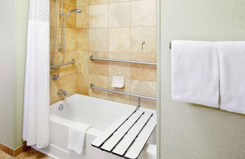 Savannah Hotel | Hampton Inn & Suites Savannah/Midtown