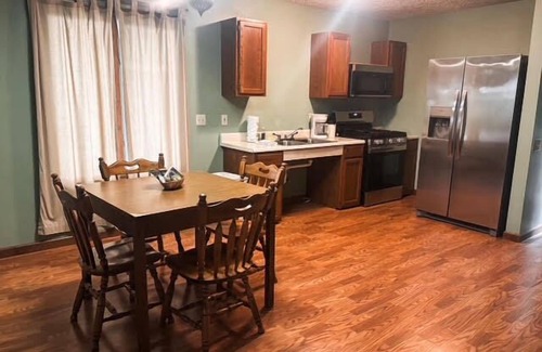 Golconda Casa | Handicap Accessible Two Bedroom Bungalow w/ Full Kitchen