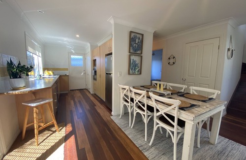 Southport Casa | Handy Gold Coast location close to Broadwater Parklands