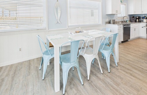 Holden Beach Casa | Hangin' at Holden: Ocean View, Pet-Friendly, 3BR/3BA Beach Home Steps from Sand