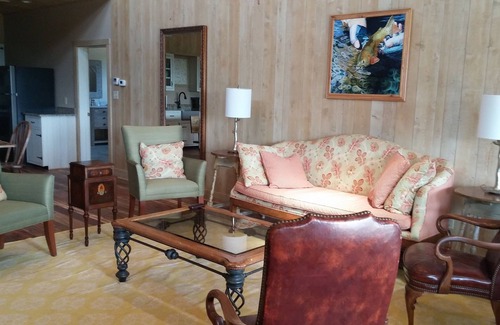 Westfield Casa | Colgante Rock Cabin en Luna's Trail