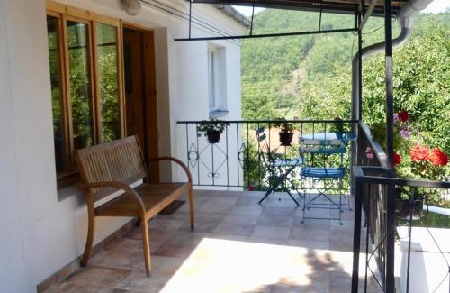 Smirë Apartamento | Hangjik (Little Inn)