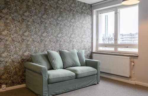 Hanko Apartamento | Hangon Asema 5 - yksiö terassilla, ei yhtään porrasta