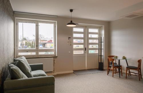 Hanko Apartamento | Hangon Asema 5 - yksiö terassilla, ei yhtään porrasta