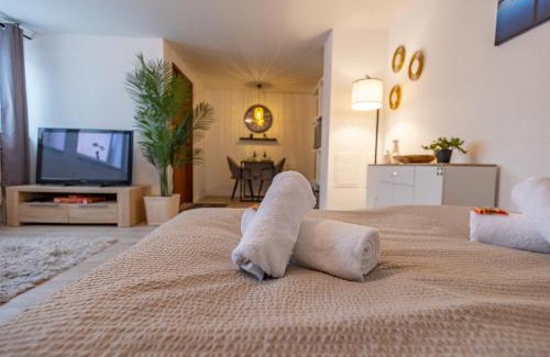 Ehmen Apartamento | HANNIBAL - Studio-Apartment Iris 10, Parkplatz, Küche, WLAN, Nähe Autobahn
