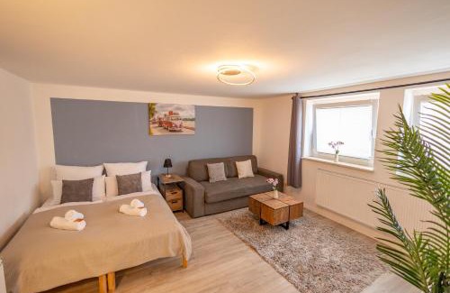 Ehmen Apartamento | HANNIBAL - Studio-Apartment Iris 10, Parkplatz, Küche, WLAN, Nähe Autobahn