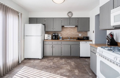 Bloomingdale Casa | Hanover Park Rental