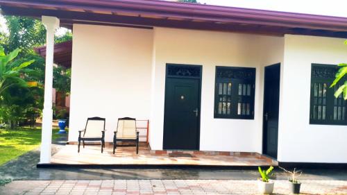 Thiranagama Villa | Hansa House