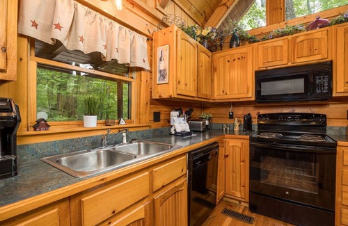 Gatlinburg - Pigeon Forge Cabina | Happily Ever After