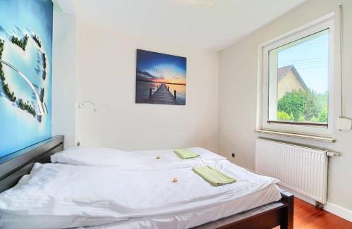 Zaspa Casa | Happiness House Balcony & Nice Garden