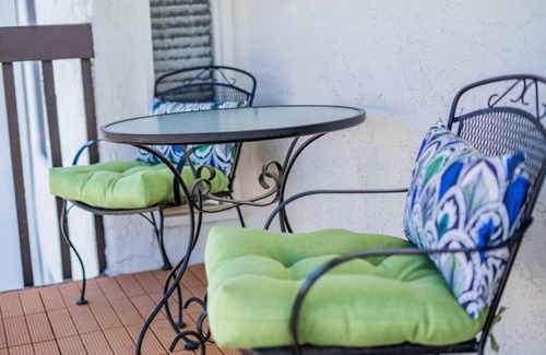 Camelback East Casa | Happy 3BR Abode: sun, pool & patio