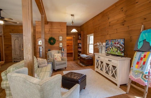 Apple Ridge Casa | Happy Apple